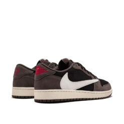 Кроссовки Nike Air Jordan 1 Low x Travis Scott коричнево-чёрные с белым