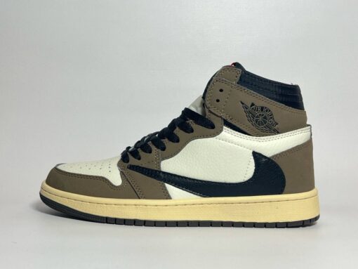 Кроссовки Nike Air Jordan 1 Retro SP x Travis Scott Cactus Jack CD4487-100 коричневые с белым - фото 6