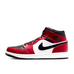 Кроссовки Nike Air Jordan 1 Mid Chicago Black Toe 554724-069 красно-чёрные с белым
