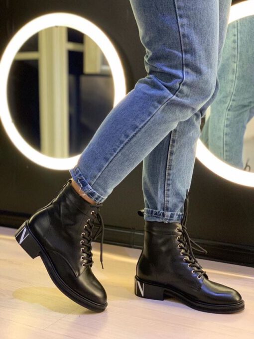 Ботинки женские Валентино черные A53456 - фото 2