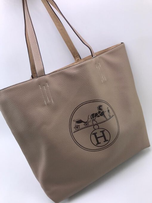 Женская кожаная сумка Hermes бежевая двусторонняя - фото 1