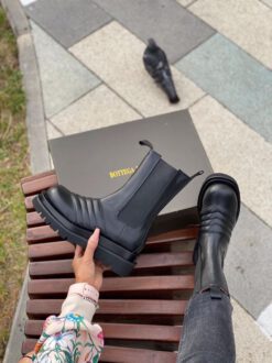 Ботинки женские Bottega Veneta черные A52512