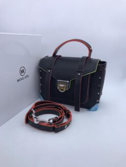Женская кожаная сумка Michael Kors черная A50915