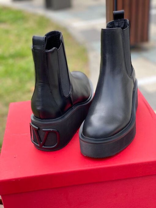 Ботинки женские Валентино черные A53420 - фото 3