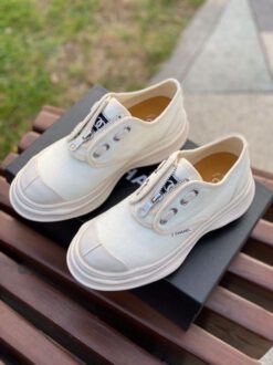 Кроссовки женские Chanel белые A54968 - фото 6