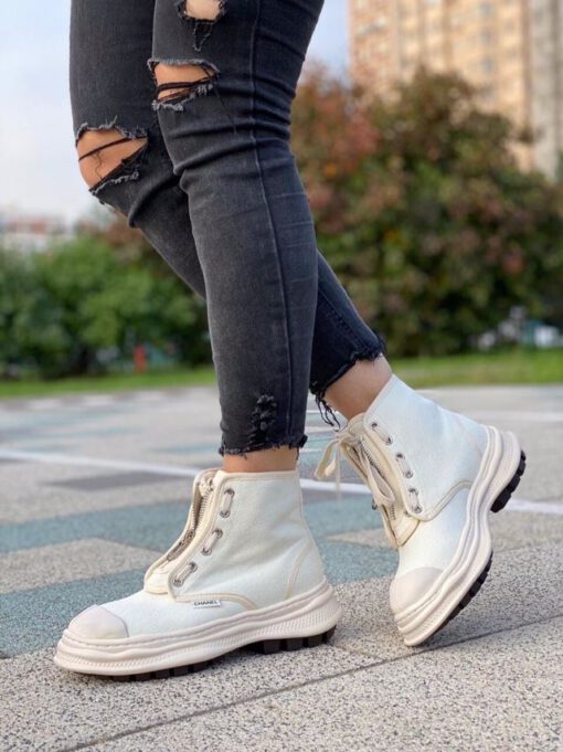 Кроссовки женские Chanel белые A55042 - фото 5