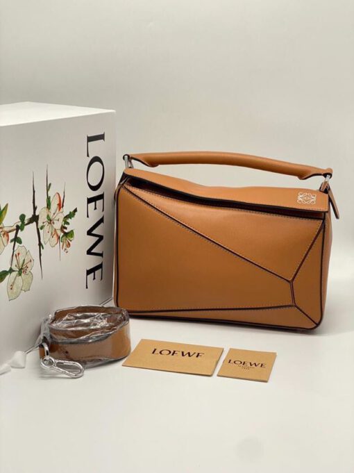 Женская кожаная сумка Loewe каштановая - фото 2
