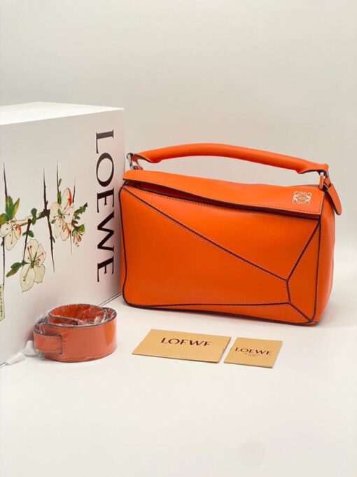 Женская кожаная сумка Loewe оранжевая - фото 2