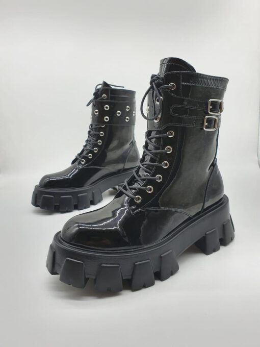Зимние ботинки женские Prada черные A55624 - фото 2