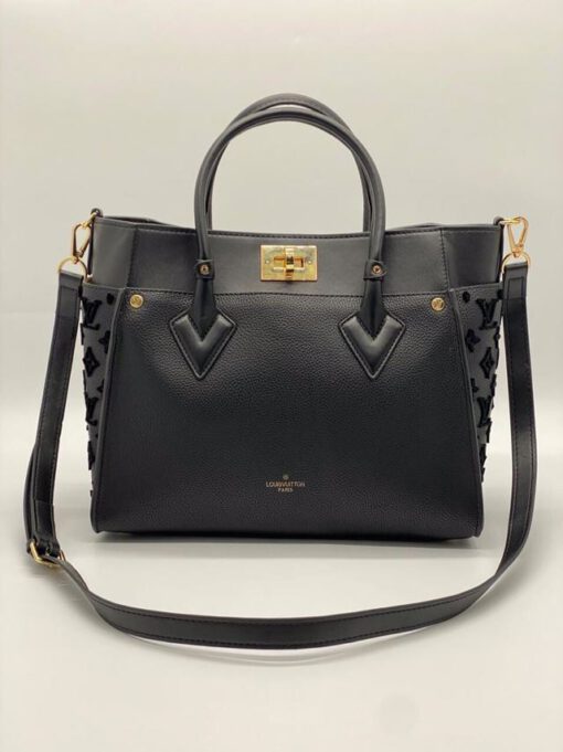 Женская сумка Louis Vuitton 31x27 черная - фото 1