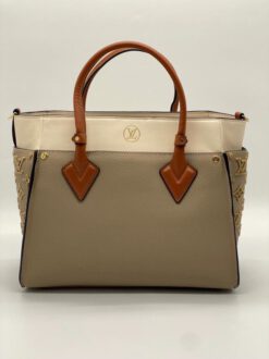 Женская сумка Louis Vuitton 31×27 бежевая
