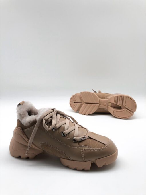 Зимние ботинки женские Dior бежевые - фото 1