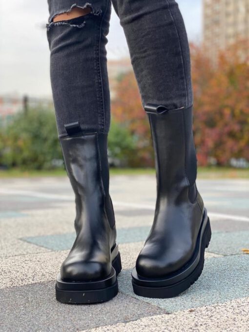 Зимние ботинки женские Bottega Veneta черные A56112 - фото 3