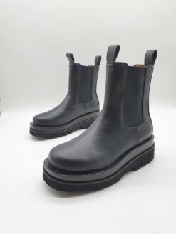Зимние ботинки женские Bottega Veneta черные A56375
