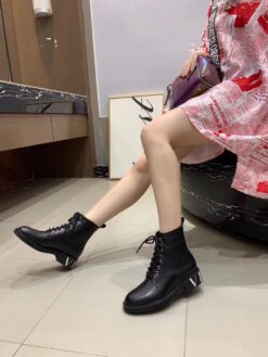Ботинки женские Валентино черные A56397