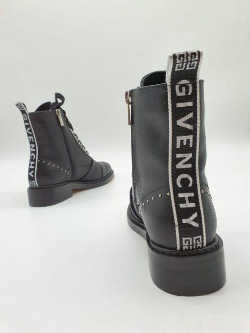 Зимние ботинки женские Givenchy черные A56559 - фото 3