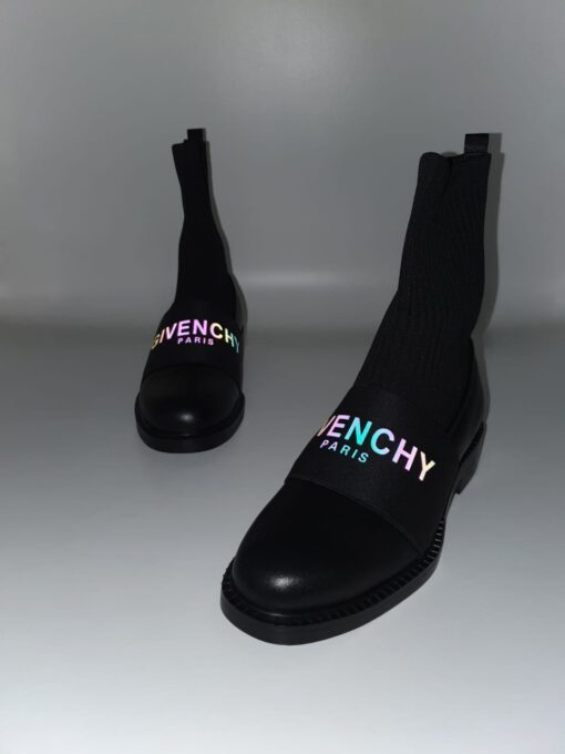 Зимние ботинки женские Givenchy светящиеся черные - фото 2