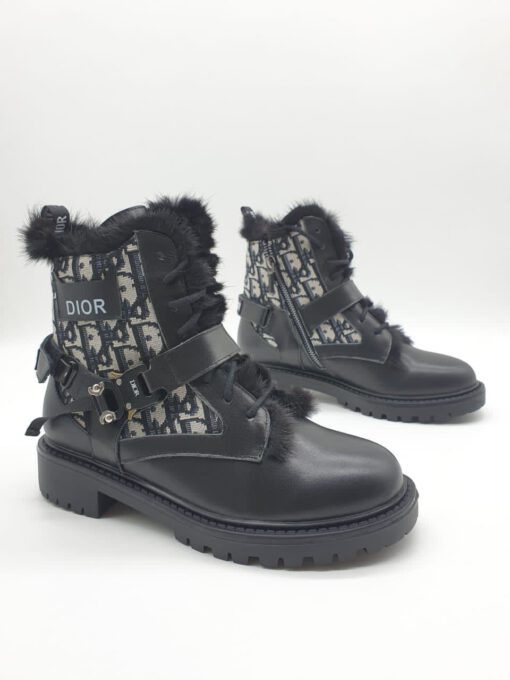 Зимние ботинки женские Dior с мехом черные A58169 - фото 1