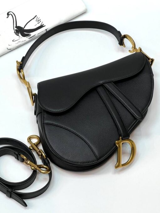 Женская сумка Christian Dior Saddle M0455CBAA Premium 25/20/7 см черная - фото 1