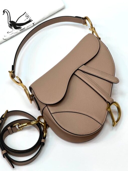 Женская сумка Christian Dior Saddle M0455CBAA Premium 25/20/7 см бежевая - фото 1