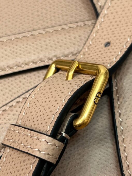 Женская сумка Christian Dior Saddle M0455CBAA Premium 25/20/7 см бежевая - фото 7
