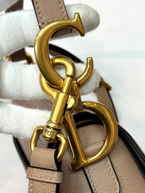 Женская сумка Christian Dior Saddle M0455CBAA Premium 25/20/7 см бежевая - фото 10