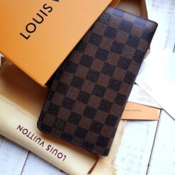 Louis Vuitton кошельки и бумажники