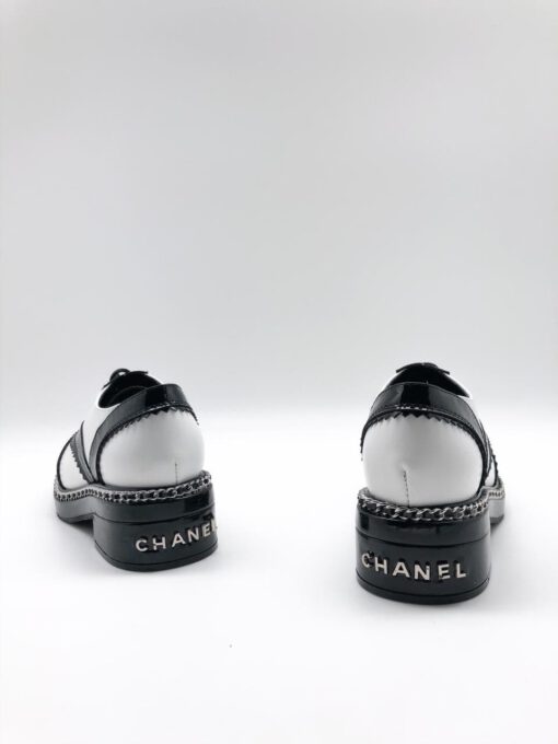 Туфли Chanel комбинированные черно-белые коллекция 2021-2022 - фото 4