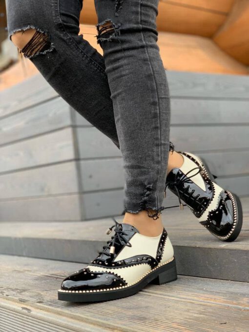 Туфли женские Jimmy Choo черно-белые коллекция 2021-2022 - фото 4