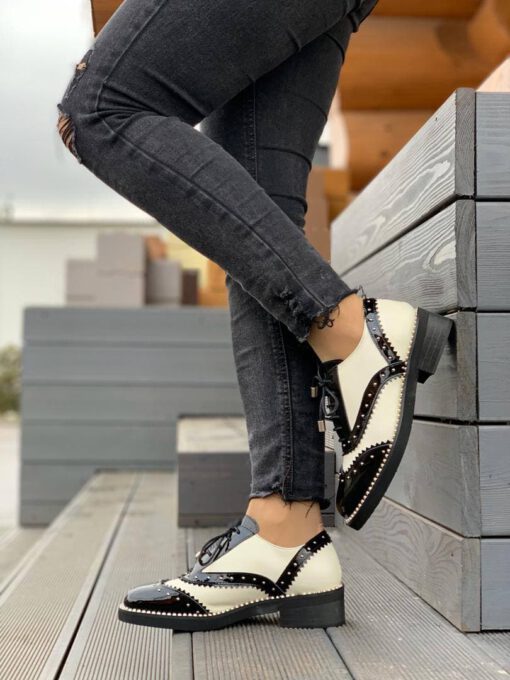 Туфли женские Jimmy Choo черно-белые коллекция 2021-2022 - фото 5