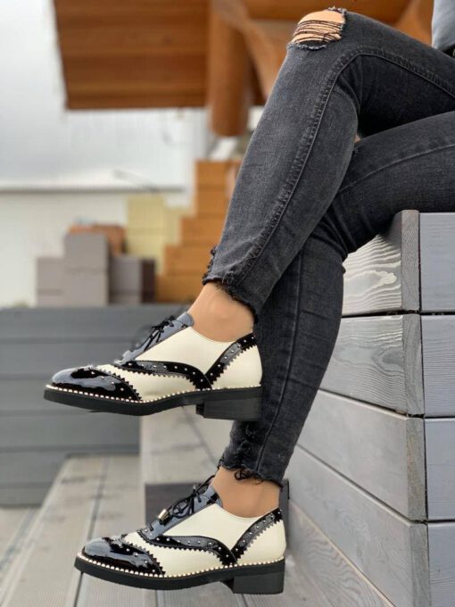 Туфли женские Jimmy Choo черно-белые коллекция 2021-2022 - фото 2