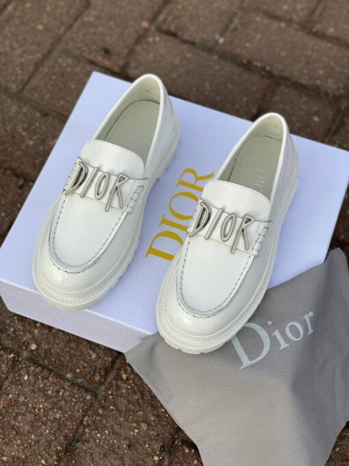 Туфли-лоферы Dior кожаные белые коллекция 2021-2022 A63158 - фото 3