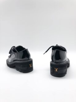 Туфли-дерби женские кожаные Louis Vuitton черные коллекция 2021-2022 A63266
