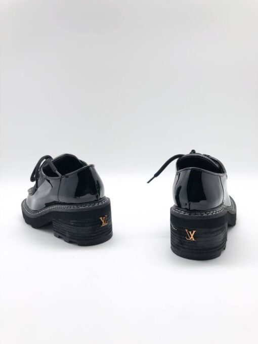 Туфли-дерби женские кожаные Louis Vuitton черные коллекция 2021-2022 A63266 - фото 3