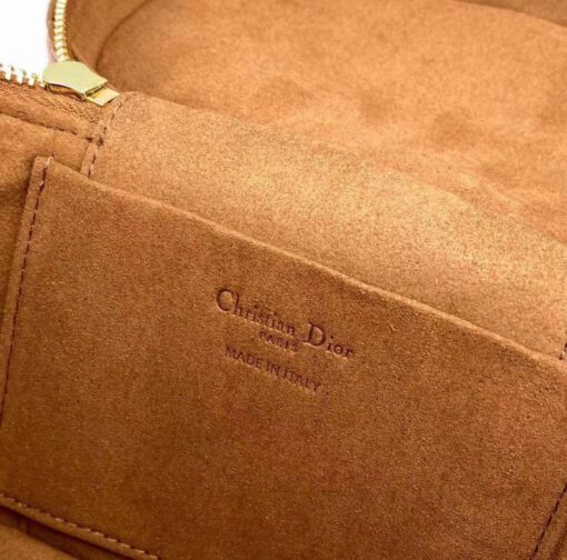 Женская кожаная сумка-косметичка Dior Travel коричневая 22/16 - фото 4