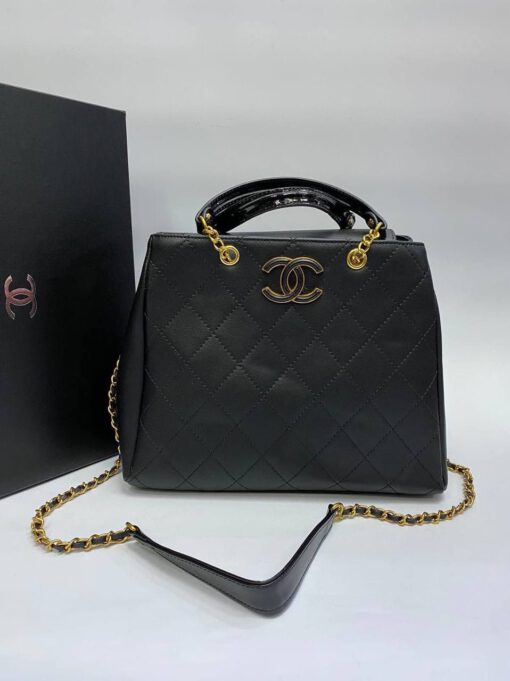 Женская кожаная сумка Chanel черная 28/21/12 см - фото 1