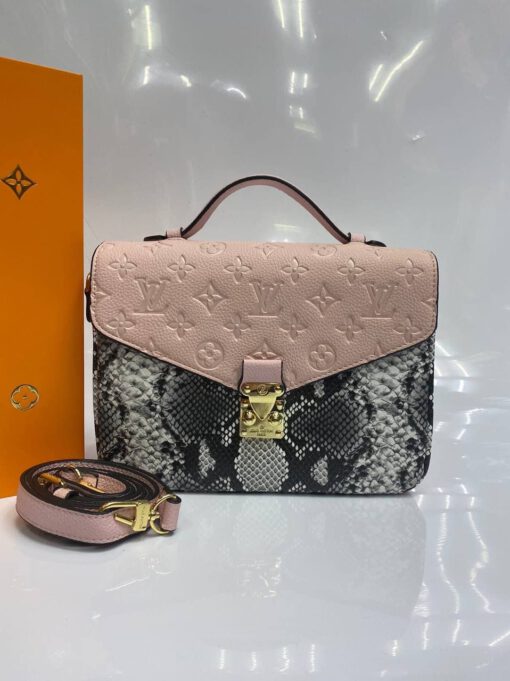 Женская сумка-планшет Louis Vuitton комбинированная 25/18/8 A65394 - фото 1