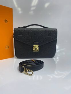 Женская сумка-планшет Louis Vuitton черная 25/18/8 - фото 4