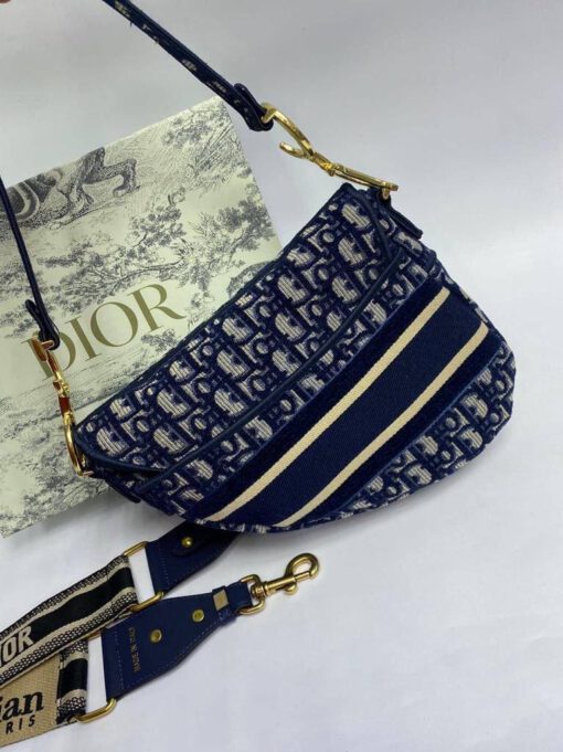 Женская кожаная сумка Christian Dior Saddle синяя 25/20/7 - фото 5