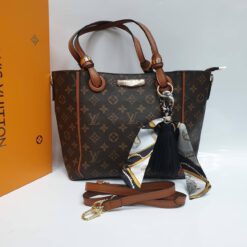 Женская кожаная сумка Louis Vuitton каштановая 28/24/16 A65486 - фото 5