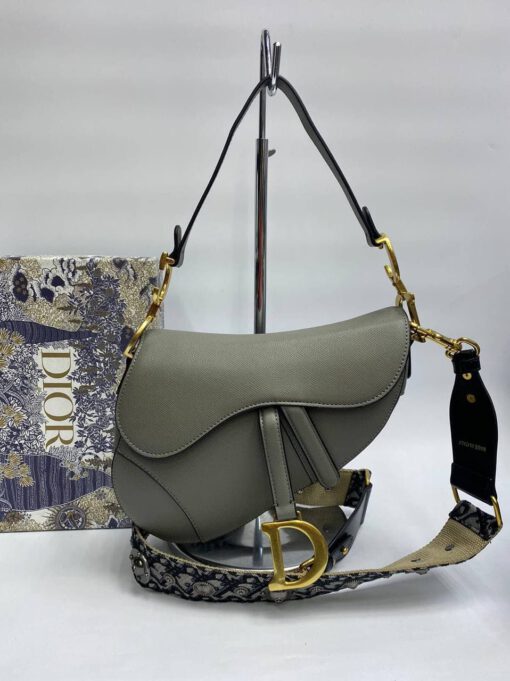 Женская кожаная сумка Christian Dior Saddle серая 25/20/7 - фото 1
