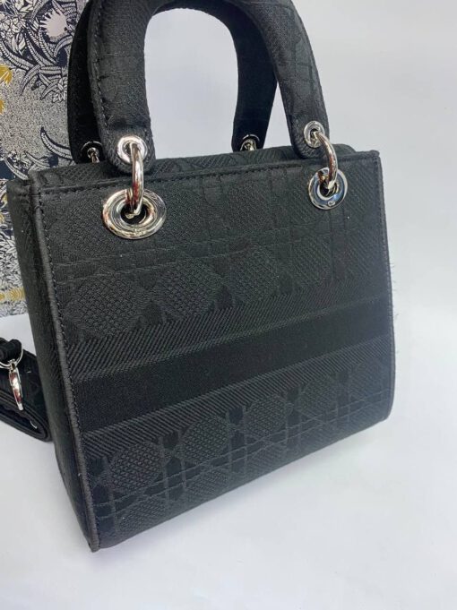 Женская сумка Dior черная из жаккардовой ткани 23/20/12 A65666 A65666 - фото 3