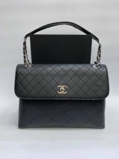 Женская кожаная сумка Chanel черная 33/22/10 см - фото 4
