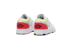 Кроссовки Nike Air Jordan 1 Low GS