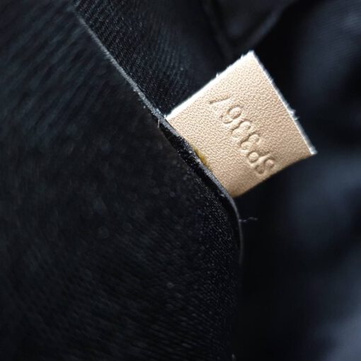 Женская кожаная сумка-тоут Louis Vuitton черная 38/36/9 - фото 3