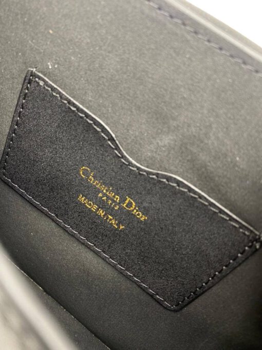 Женская кожаная сумка Dior Bobby черная 22/18 коллекция 2021-2022 - фото 3