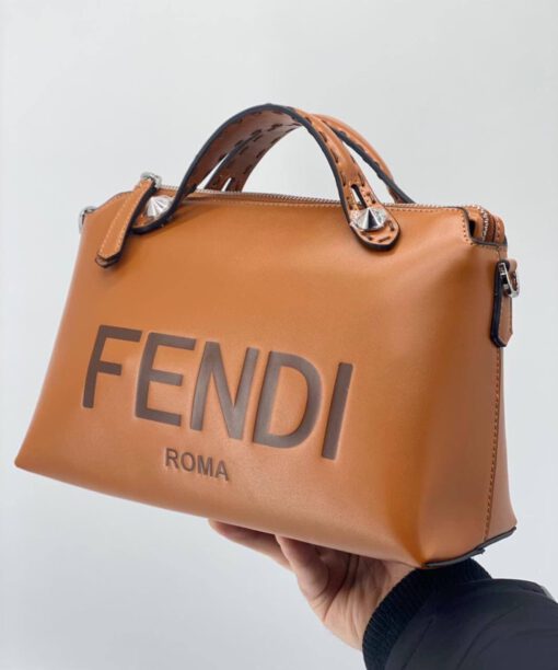Женская кожаная сумка Fendi 66169 оранжевая 27/16 см - фото 6