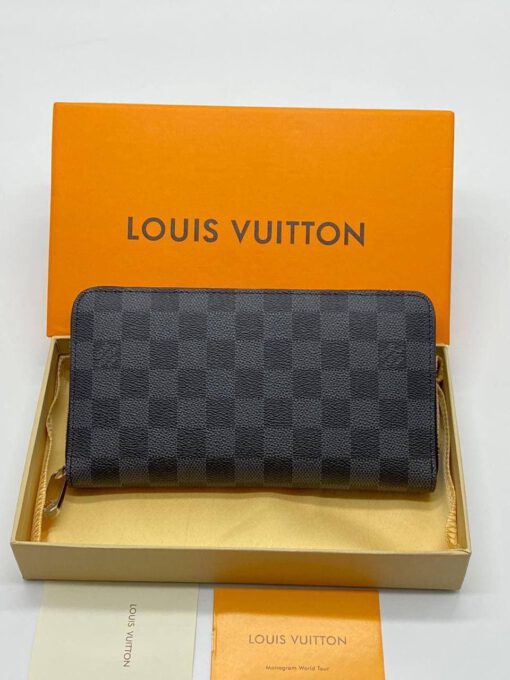 Кошелек Louis Vuitton серый 20/11 коллекция 2021-2022 - фото 1