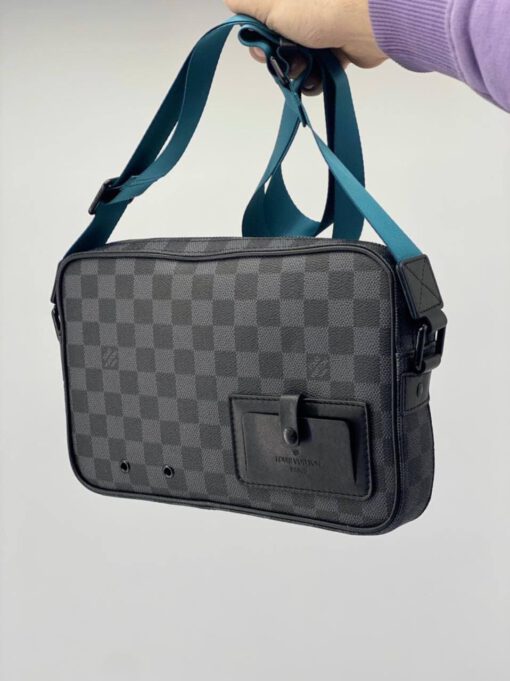 Мужская сумка Louis Vuitton черная 26/17 коллекция 2021-2022 - фото 7