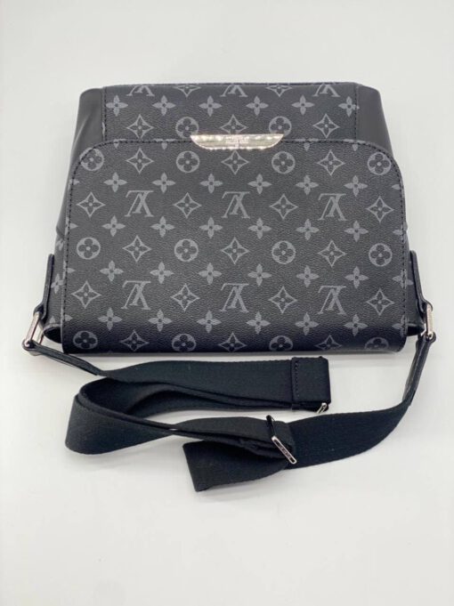 Мужская сумка Louis Vuitton черная 26/22 коллекция 2021-2022 - фото 6